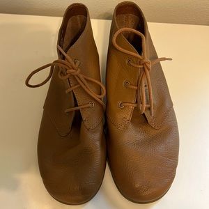 Aerosoles Stitch N Turn Sol Train Soft Flexible Brown Leather LaceUp Booties 8.5